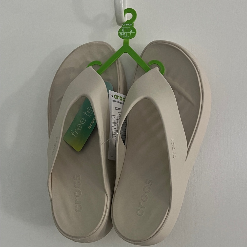 CROCS Women's Beige Getaway Flip Platform Sandals